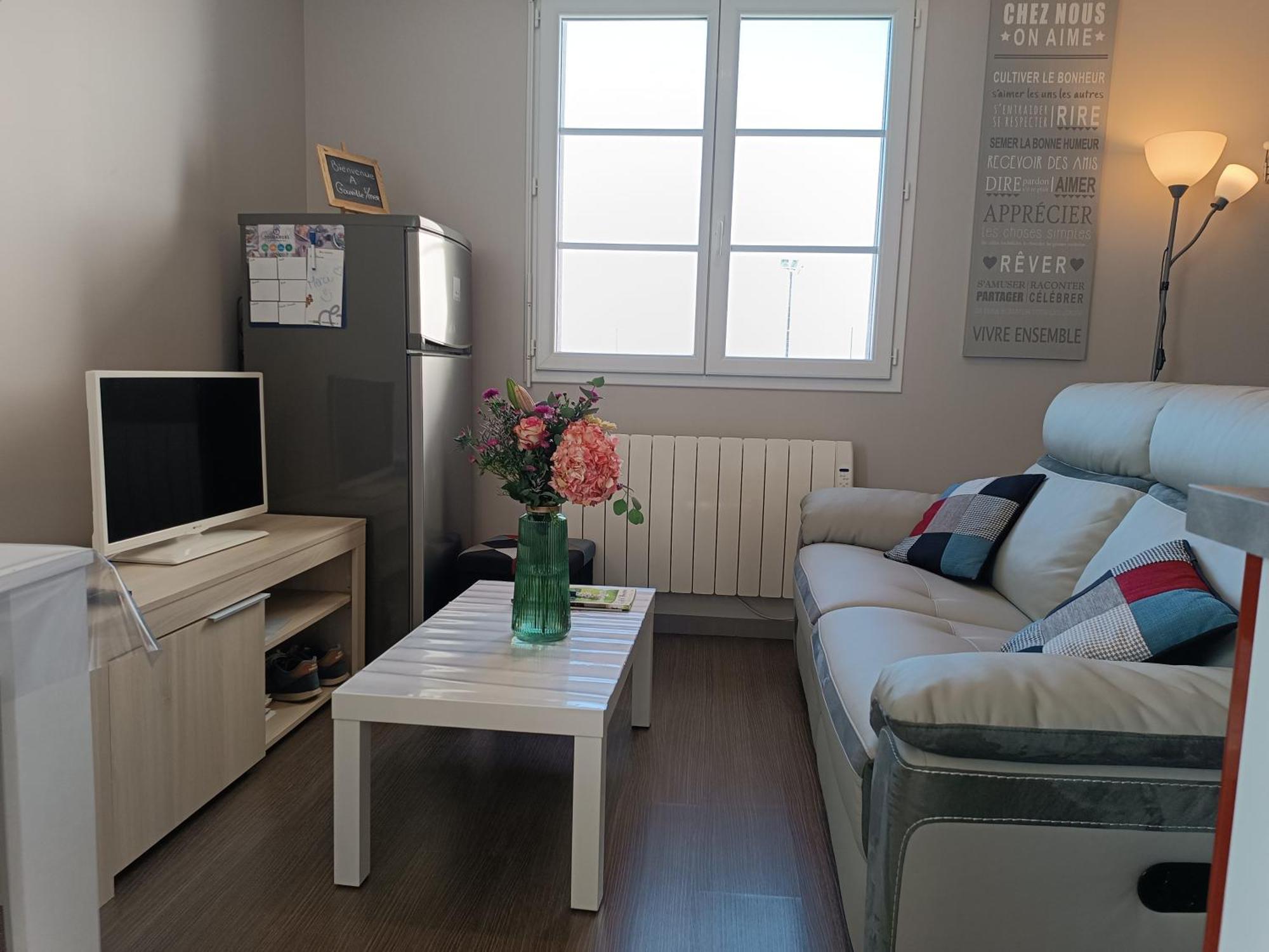 Gouville-sur-Mer Appartement Cosy Proche Mer מראה חיצוני תמונה